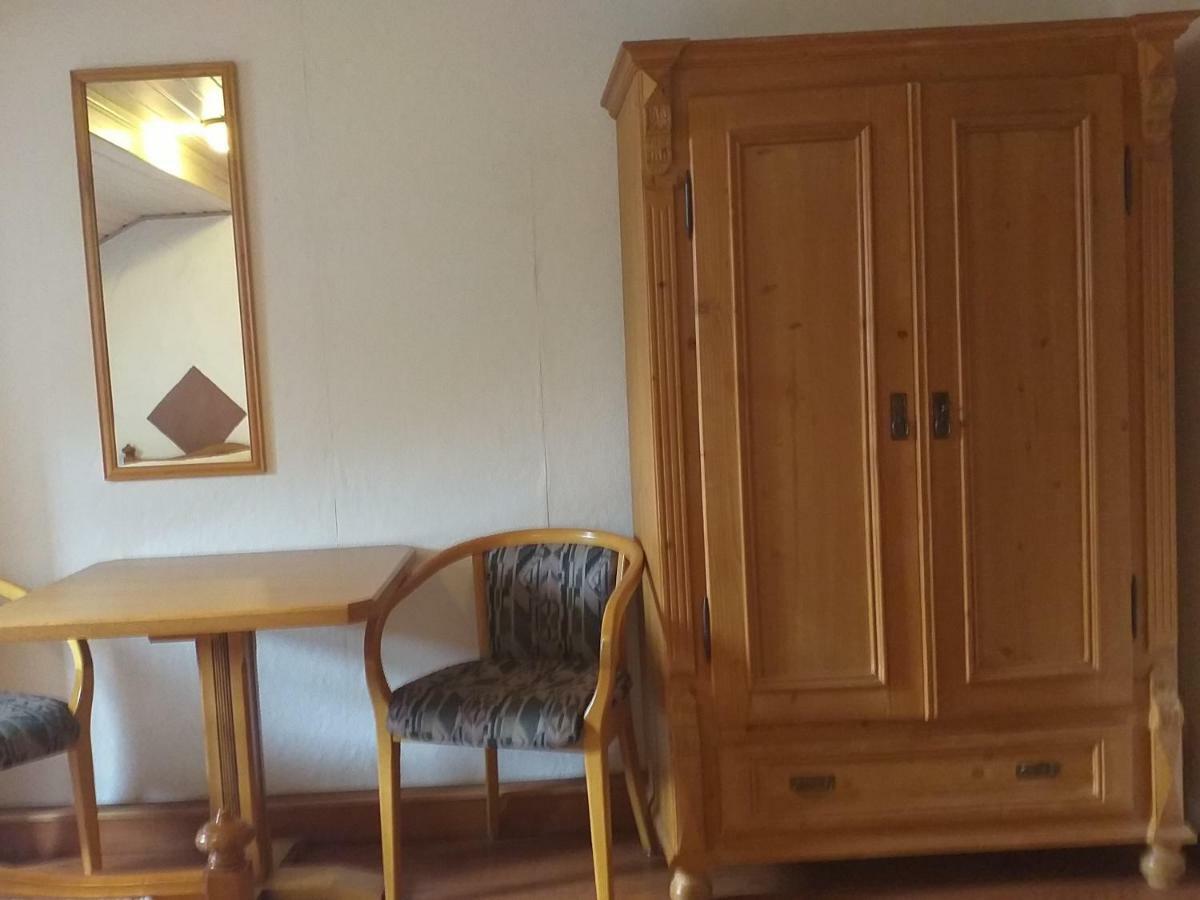 Hotel Zur Krone Bad Brückenau Стая снимка